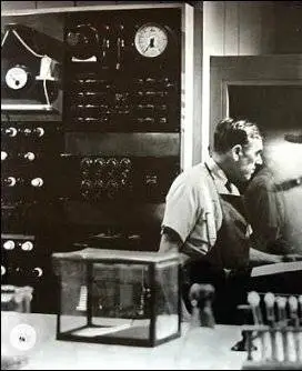 Тарантул (1955) в хорошем качестве скачать торрент файл Тарантул (1955) фильм в хорошем качестве скачать торрент файл