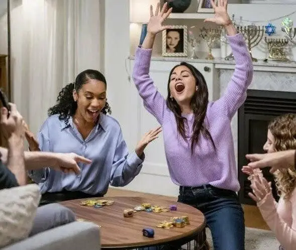 Восемь подарков на Хануку (2021) скачать торрент файл Восемь подарков на Хануку (2021) фильм скачать торрент файл