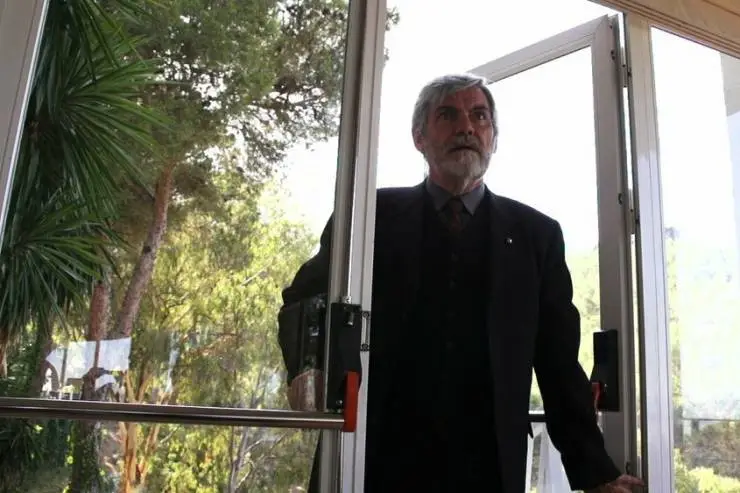 Аль Перейра против девушек-аллигаторов (2012) скачать торрент бесплатно Аль Перейра против девушек-аллигаторов (2012) фильм скачать торрент бесплатно