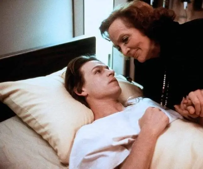 Леденящий (1985) скачать торрент бесплатно Леденящий (1985) фильм скачать торрент бесплатно