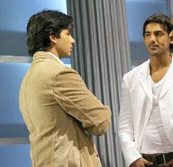 Неслучайные знакомые (2005) в хорошем качестве скачать торрент файл Неслучайные знакомые (2005) фильм в хорошем качестве скачать торрент файл