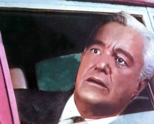 Уличный регулировщик (1960) скачать торрент бесплатно Уличный регулировщик (1960) фильм скачать торрент бесплатно