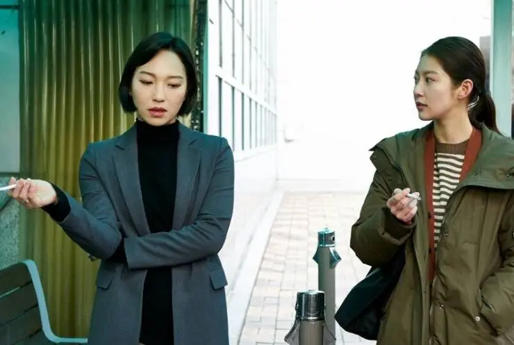 Одиночки (2021) скачать торрент бесплатно Одиночки (2021) фильм скачать торрент бесплатно