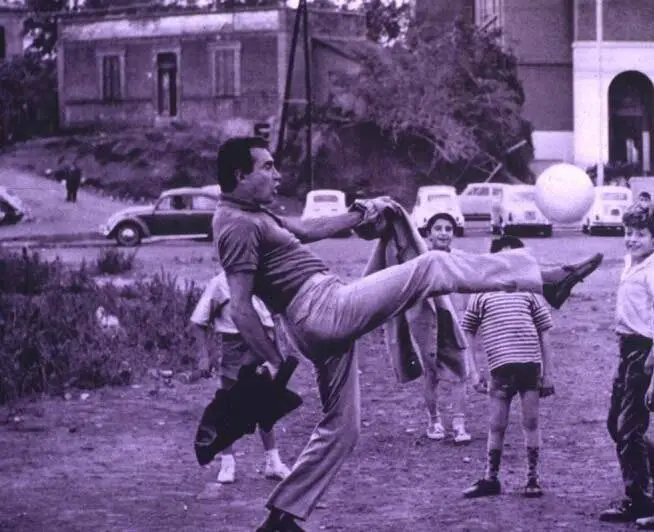 Четверг (1964) скачать торрент файл Четверг (1964) фильм скачать торрент файл