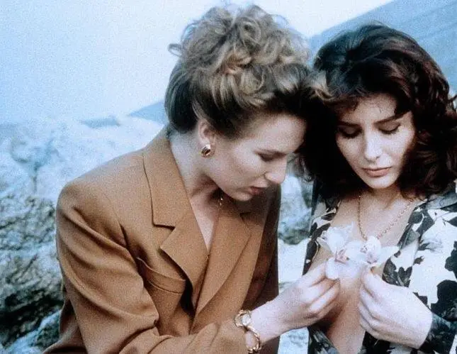 Леди Эммануэль (1989) скачать торрент файл Леди Эммануэль (1989) фильм скачать торрент файл