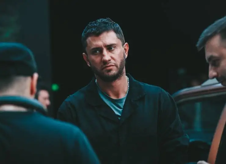 Слон (2022) скачать торрент бесплатно Слон (2022) фильм скачать торрент бесплатно