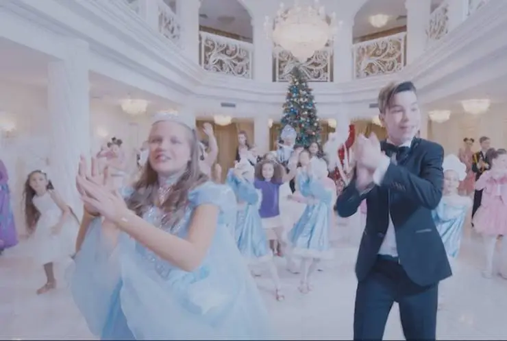 Хроники Деда Мороза. Тайна подарков (2021) скачать торрент файл Хроники Деда Мороза. Тайна подарков (2021) фильм скачать торрент файл