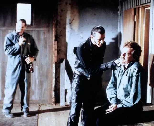 Честь и слава (1992) скачать торрент файл Честь и слава (1992) фильм скачать торрент файл