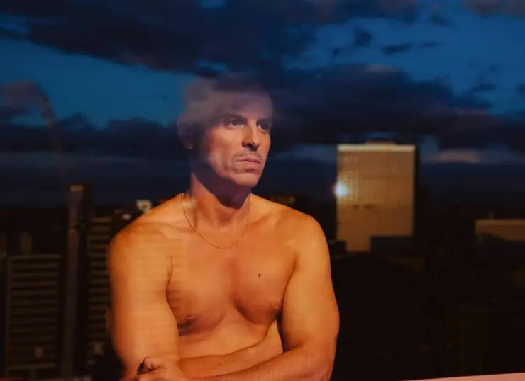 Мы всем чужие (2023) скачать торрент бесплатно Мы всем чужие (2023) фильм скачать торрент бесплатно