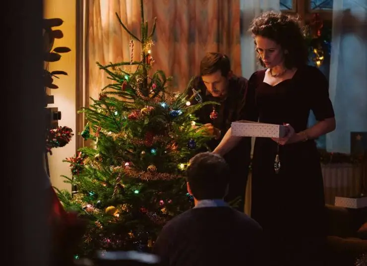 Мы всем чужие (2023) в хорошем качестве скачать торрент файл Мы всем чужие (2023) фильм в хорошем качестве скачать торрент файл