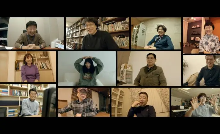 Жёлтая дверь: Клуб кинолюбителей 90-х (2023) в хорошем качестве скачать торрент файл Жёлтая дверь: Клуб кинолюбителей 90-х (2023) фильм в хорошем качестве скачать торрент файл