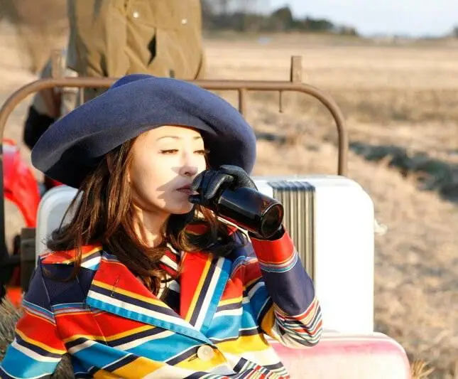 Девушки, танцующие хулу (2006) в хорошем качестве скачать торрент файл Девушки, танцующие хулу (2006) фильм в хорошем качестве скачать торрент файл