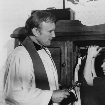 Амитивилль 2: Одержимость (1982) скачать торрент файл Амитивилль 2: Одержимость (1982) фильм скачать торрент файл