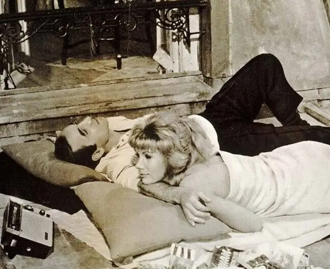 Париж в августе (1966) скачать торрент файл Париж в августе (1966) фильм скачать торрент файл