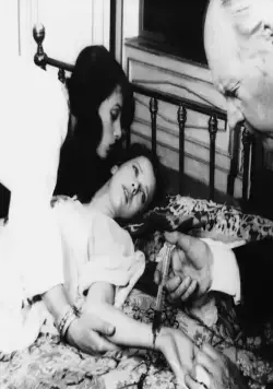 Алиса, или Последний побег (1976) скачать торрент файл Алиса, или Последний побег (1976) фильм скачать торрент файл