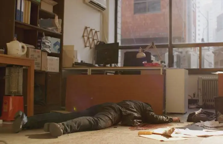 Открылась дверь в ночь (2019) скачать торрент бесплатно Открылась дверь в ночь (2019) фильм скачать торрент бесплатно