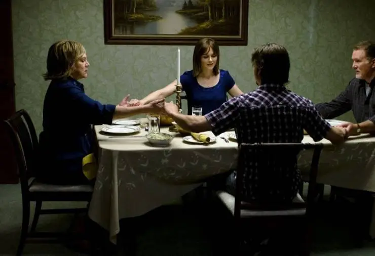 Идеальная семья (2011) скачать торрент бесплатно Идеальная семья (2011) фильм скачать торрент бесплатно