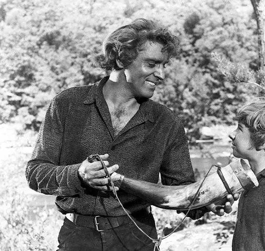 Человек из Кентукки (1955) скачать торрент бесплатно Человек из Кентукки (1955) фильм скачать торрент бесплатно