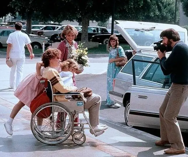 Только между друзьями (1986) скачать торрент бесплатно Только между друзьями (1986) фильм скачать торрент бесплатно