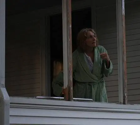 Лужайка (2011) скачать торрент бесплатно Лужайка (2011) фильм скачать торрент бесплатно