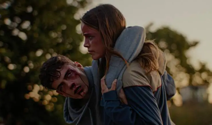 Бей сильнее (2020) скачать торрент файл Бей сильнее (2020) фильм скачать торрент файл