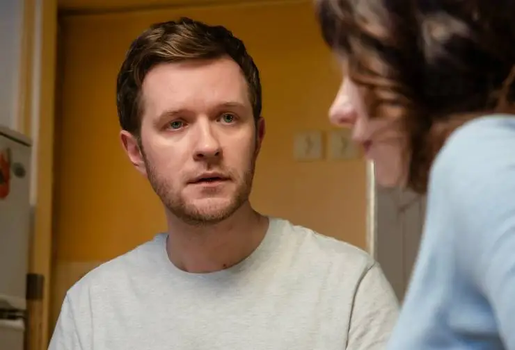 Чужие люди (2024) 1 сезон 1-1,2,3,4 серия скачать торрент бесплатно Чужие люди (2024) сериал 1-1,2,3,4 серию 1 сезона скачать торрент бесплатно