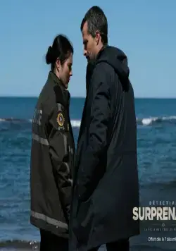 Детектив Сюрпренан: Девушка с застывшим взглядом (2023) скачать торрент файл Детектив Сюрпренан: Девушка с застывшим взглядом (2023) сериал скачать торрент файл