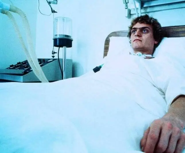 Патрик (1978) скачать торрент файл Патрик (1978) фильм скачать торрент файл