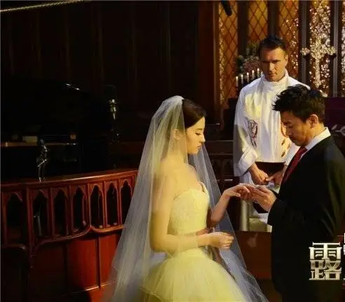 Любовь или деньги (2014) в хорошем качестве скачать торрент файл Любовь или деньги (2014) фильм в хорошем качестве скачать торрент файл