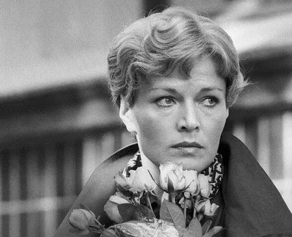 На углу Арбата и улицы Бубулинас (1972) скачать торрент файл На углу Арбата и улицы Бубулинас (1972) фильм скачать торрент файл