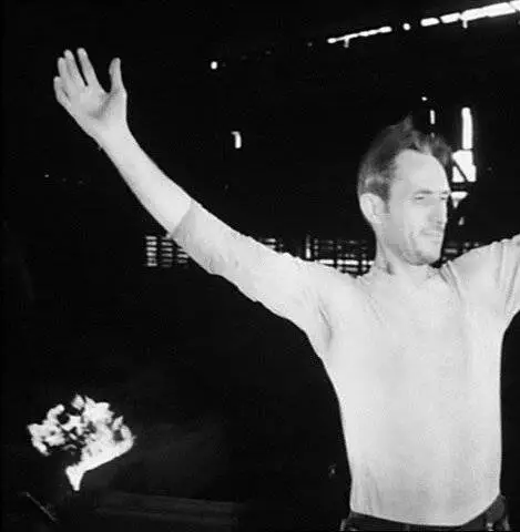 Чугун (1964) скачать торрент бесплатно Чугун (1964) фильм скачать торрент бесплатно