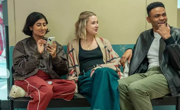 Взрослые (2025) 1 сезон 1-6,7,8 серия скачать торрент файл Взрослые (2025) сериал 1-6,7,8 серию 1 сезона скачать торрент файл