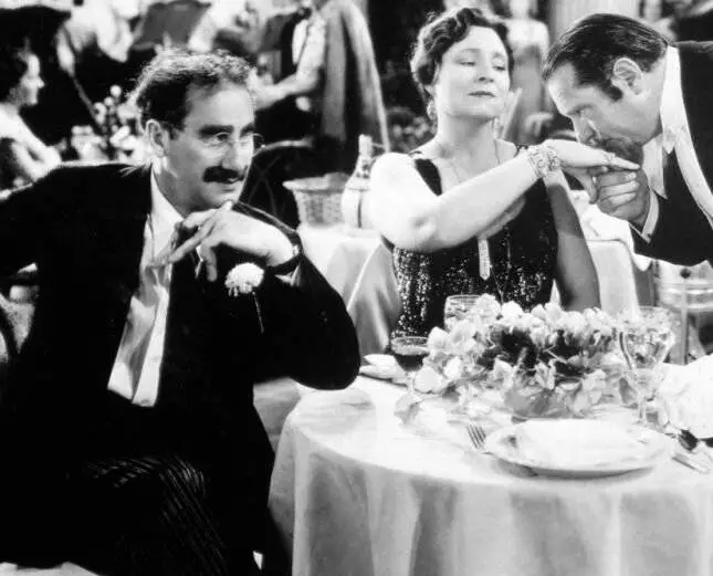 Вечер в опере (1935) скачать торрент файл Вечер в опере (1935) фильм скачать торрент файл