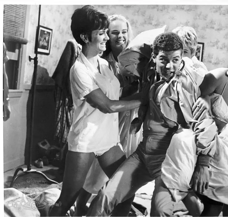 Пляжные тусовщики (1963) в хорошем качестве скачать торрент файл Пляжные тусовщики (1963) фильм в хорошем качестве скачать торрент файл