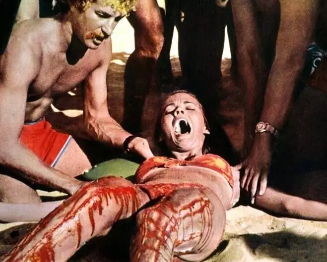 Кровавый пляж (1980) скачать торрент бесплатно Кровавый пляж (1980) фильм скачать торрент бесплатно