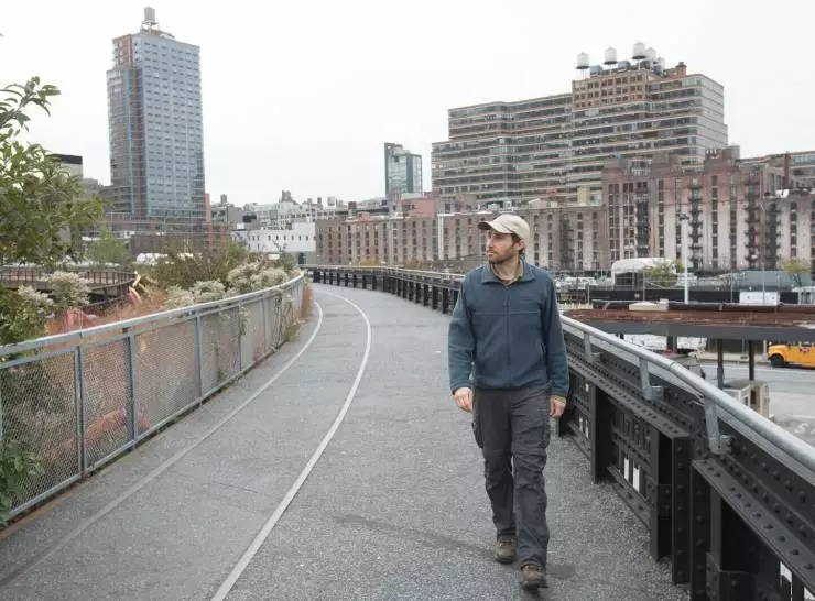 Мир у твоих ног (2018) скачать торрент бесплатно Мир у твоих ног (2018) фильм скачать торрент бесплатно