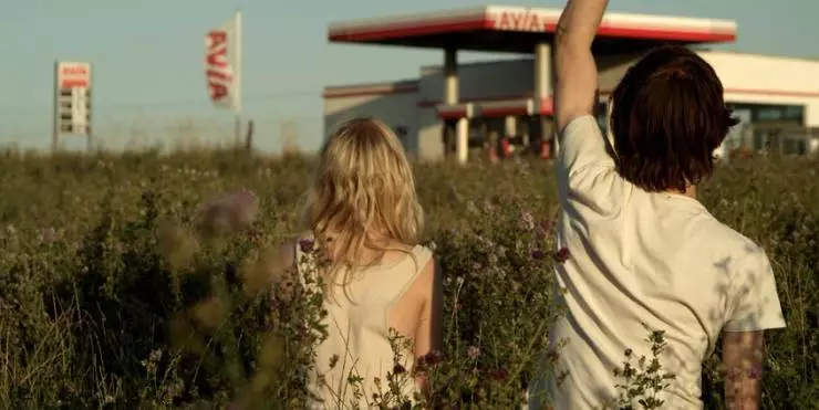 Моего брата зовут Роберт, и он идиот (2018) скачать торрент бесплатно Моего брата зовут Роберт, и он идиот (2018) фильм скачать торрент бесплатно