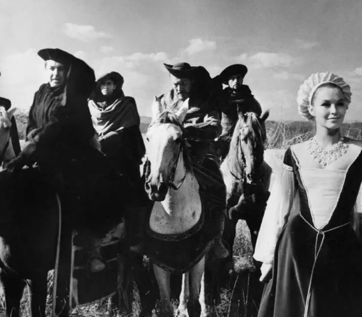 Полуночные колокола (1965) в хорошем качестве скачать торрент файл Полуночные колокола (1965) фильм в хорошем качестве скачать торрент файл