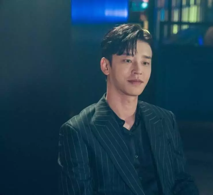 Красный шарик (2022) скачать торрент файл Красный шарик (2022) сериал скачать торрент файл