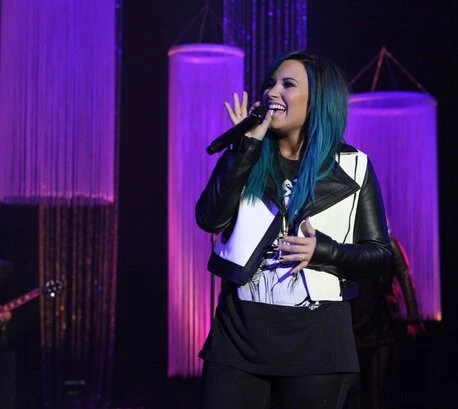 Эллен: Шоу Эллен ДеДженерес (2003) в хорошем качестве скачать торрент файл Эллен: Шоу Эллен ДеДженерес (2003) сериал в хорошем качестве скачать торрент файл