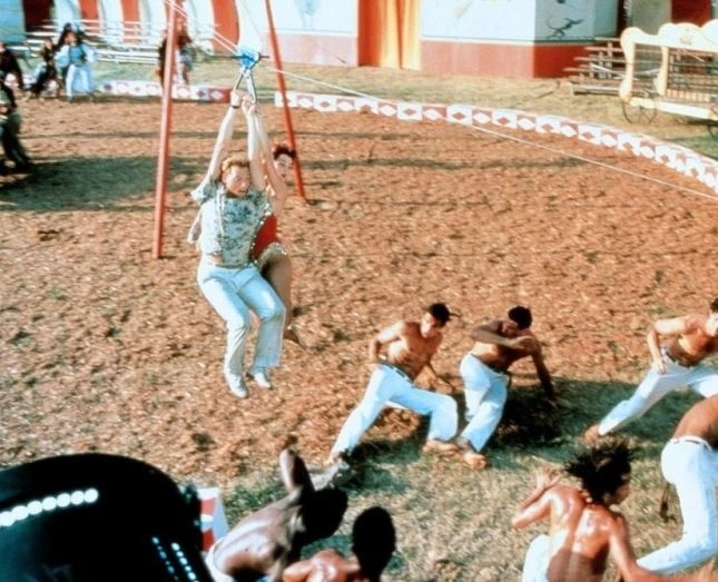 Бренда Старр (1989) скачать торрент бесплатно Бренда Старр (1989) фильм скачать торрент бесплатно