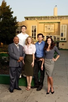 Мисс Управляемая / Miss Guided (2008) cериал скачать через торрет бесплатно в хорошем качестве