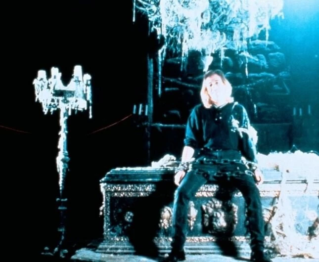 Укусы любви (1993) скачать торрент бесплатно Укусы любви (1993) фильм скачать торрент бесплатно