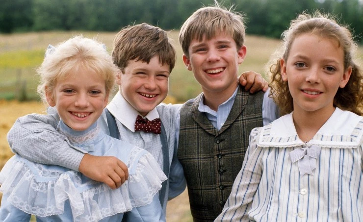 Дорога в Эйвонли (1990) в хорошем качестве скачать торрент файл Дорога в Эйвонли (1990) сериал в хорошем качестве скачать торрент файл