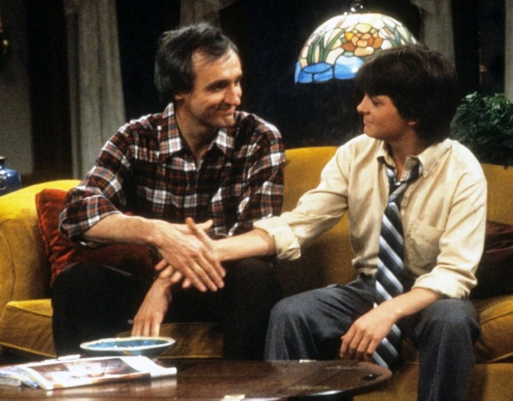 Семейные узы (1982) в хорошем качестве скачать торрент файл Семейные узы (1982) сериал в хорошем качестве скачать торрент файл