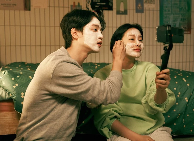 Отношения на расстоянии (2023) в хорошем качестве скачать торрент файл Отношения на расстоянии (2023) фильм в хорошем качестве скачать торрент файл