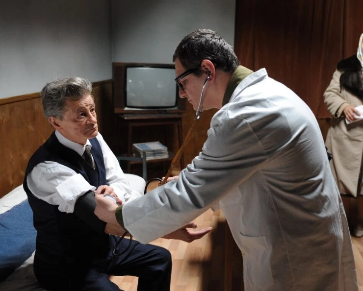 Три дня до Рождества (2012) скачать торрент бесплатно Три дня до Рождества (2012) фильм скачать торрент бесплатно