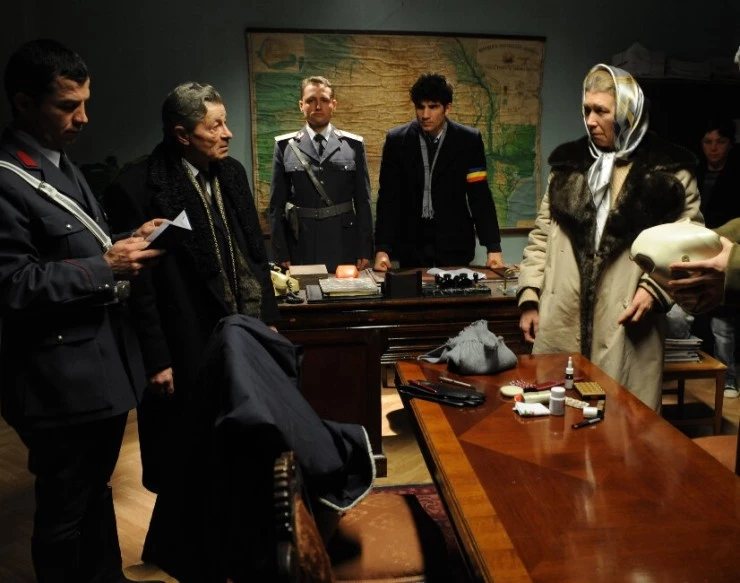 Три дня до Рождества (2012) в хорошем качестве скачать торрент файл Три дня до Рождества (2012) фильм в хорошем качестве скачать торрент файл