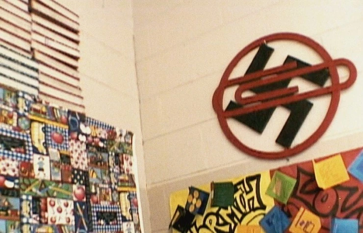 Скрепки (2004) скачать торрент бесплатно Скрепки (2004) фильм скачать торрент бесплатно