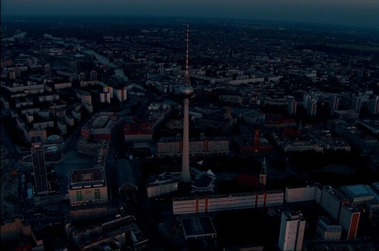 Берлин, город в Германии (2001) в хорошем качестве скачать торрент файл Берлин, город в Германии (2001) фильм в хорошем качестве скачать торрент файл